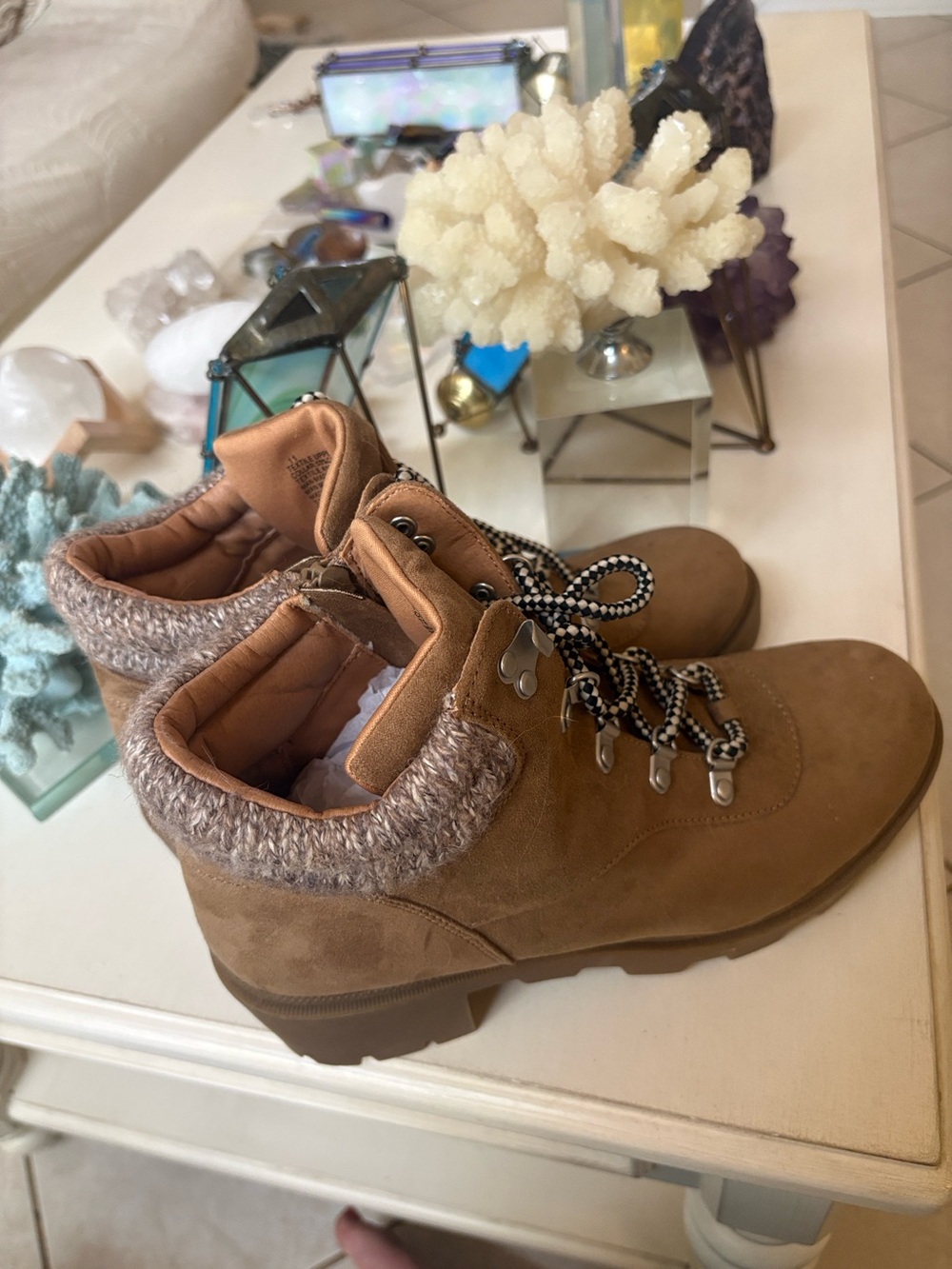 NIB - Ladies Brown Suede Winter Boots - Cozy Faux Fur Lining - size 11